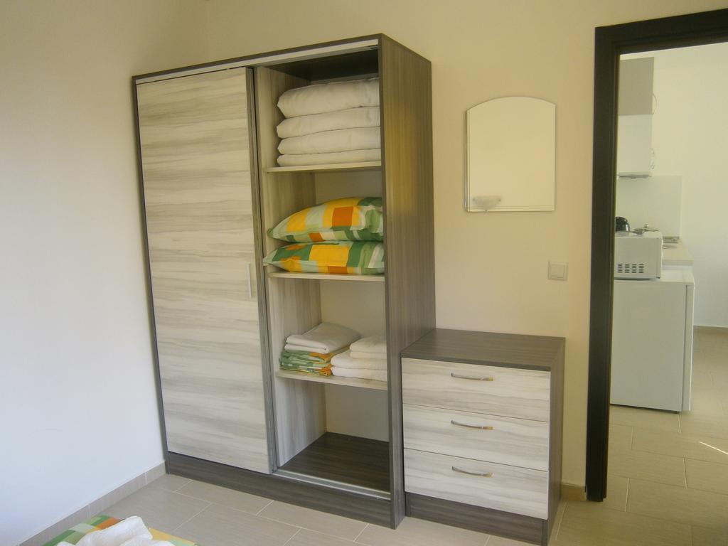 Anna Marina Apartments Sveti Vlas Kamer foto