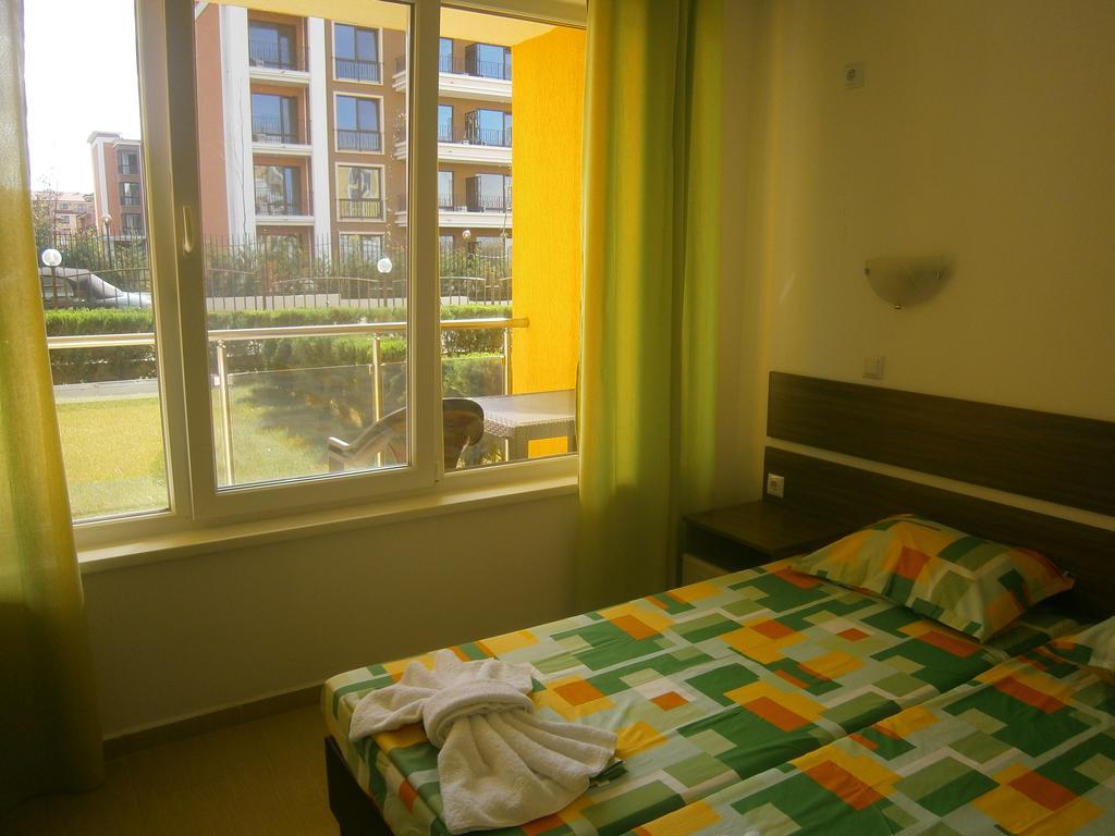 Anna Marina Apartments Sveti Vlas Kamer foto