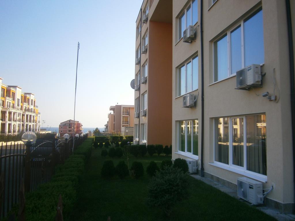 Anna Marina Apartments Sveti Vlas Buitenkant foto