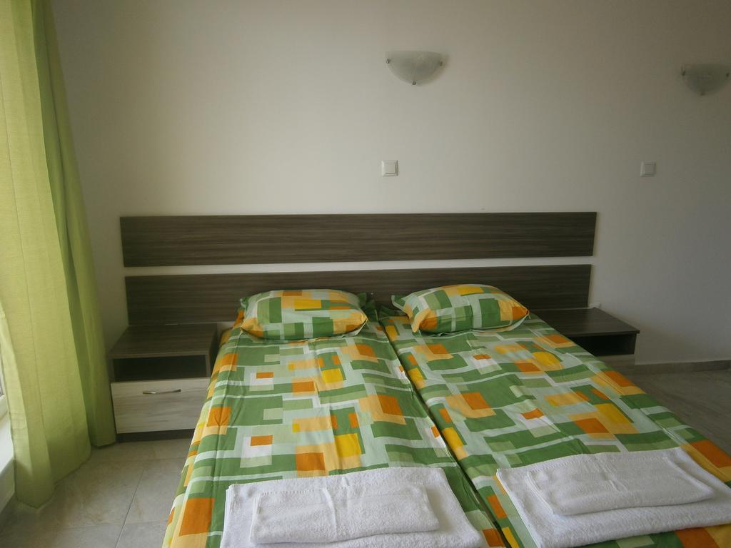 Anna Marina Apartments Sveti Vlas Buitenkant foto
