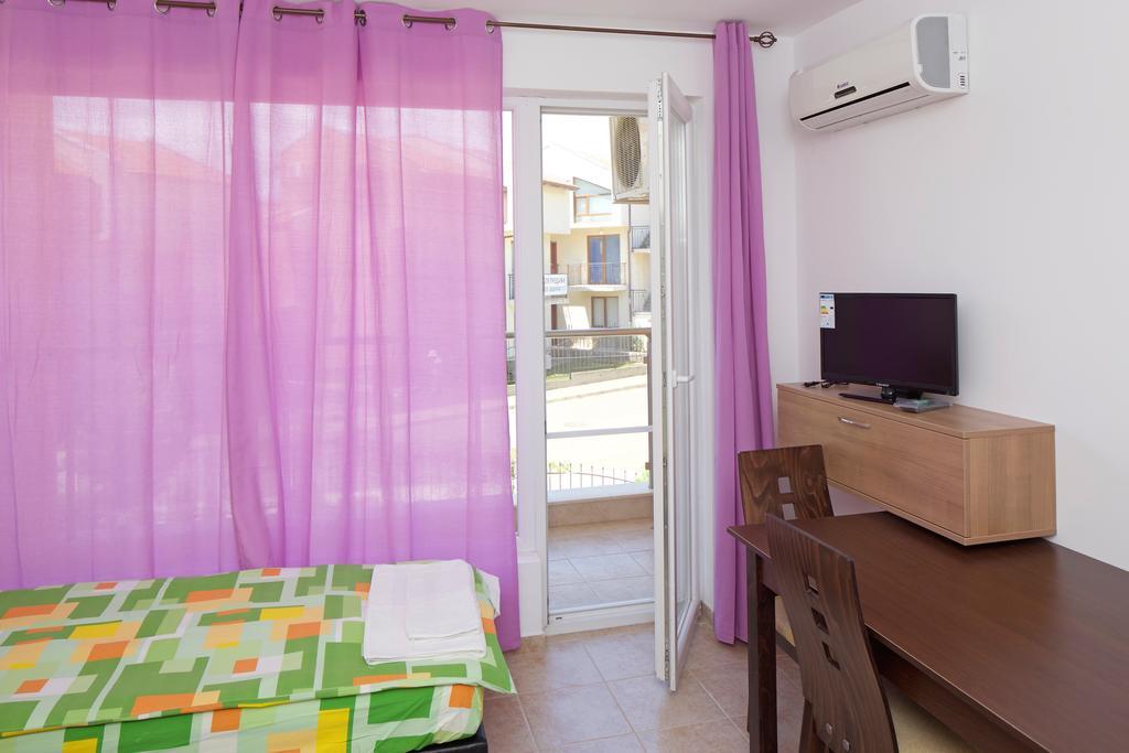 Anna Marina Apartments Sveti Vlas Buitenkant foto