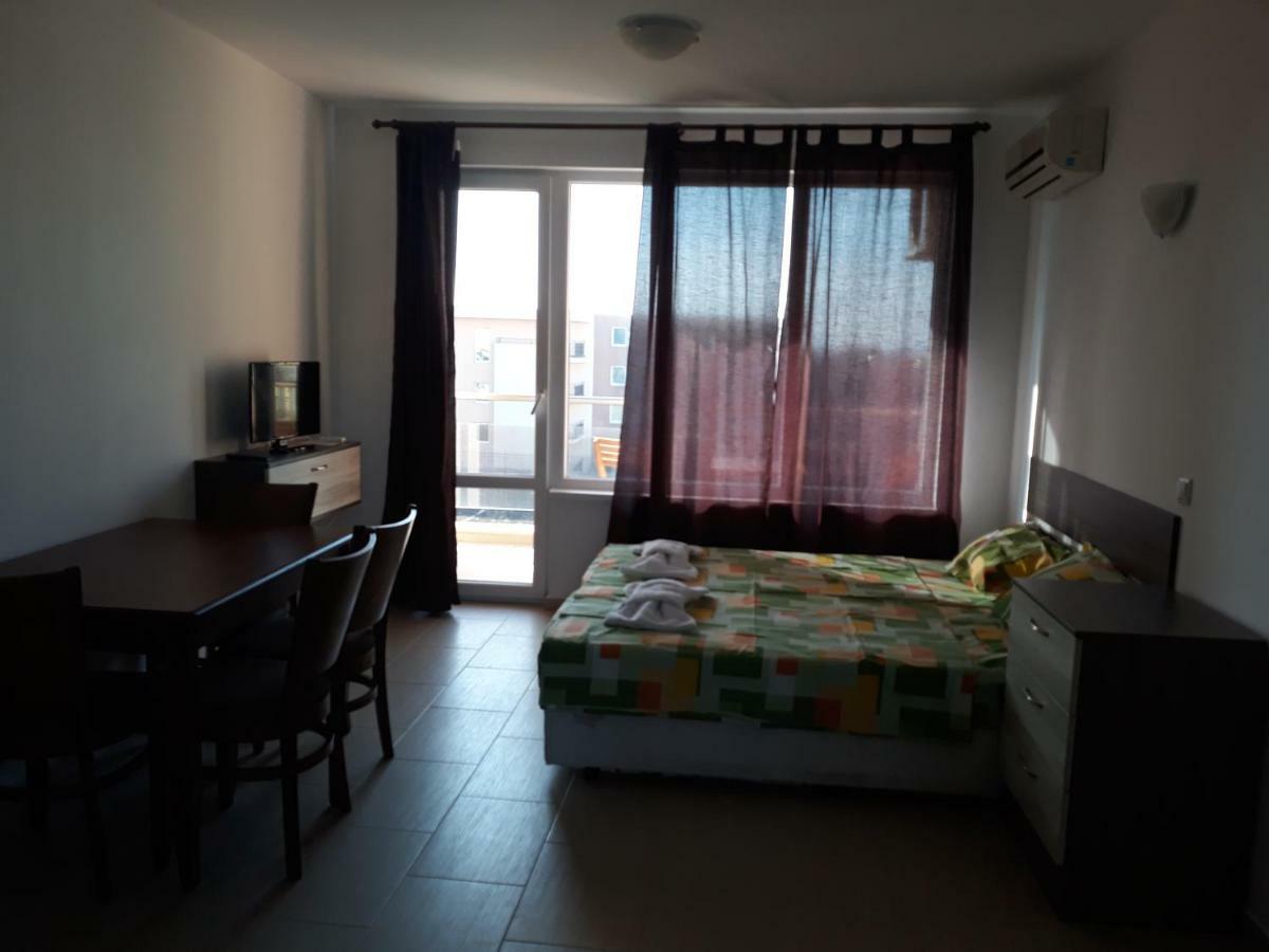 Anna Marina Apartments Sveti Vlas Buitenkant foto